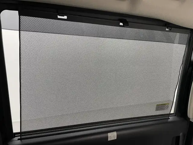 日産 セレナ ハイウェイスター V 埼玉県 2019(令1)年 6.7万km ダイヤモンドブラック 純正ナビ　/　(AM/FM/Bluetooth/フルセグ)/両側パワースライドドア　/プロパイロット　/エマージェンシーブレーキ　/クロストラフィックアラート　/車線逸脱警報/車線逸脱防止支援/後側方車両検知警報　/後側方衝突防止支援　/速度標識表示　/道路標識表示　/アラウンドビューモニター/純正アルミホイール１６インチ/コーナーセンサー/ＬＥＤヘッドライト
