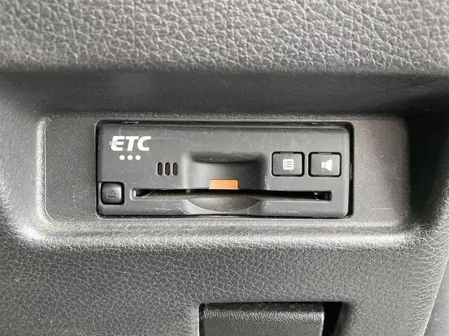 スズキ スペーシア カスタム HYBRID XS 千葉県 2020(令2)年 7万km ブルーイッシュブラックパール3 純正8インチナビ/(フルセグTV/BT/CD/DVD/FM/AM)/リアサーキュレーター/衝突被害軽減システム/車線逸脱警報/ハーフレザーシート/両側パワースライドドア/横滑り防止装置/ビルトインETC/アイドリングストップ/LEDヘッドライト/フォグランプ/オートライト/ウィンカーミラー/電動格納ミラー/純正14インチAW/シートヒーター/シートリフター/プッシュスタート/スマートキー/フロアマット/ドアバイザー/スペアキー/取扱説明書/保証書