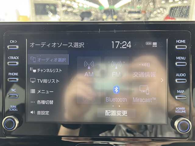 トヨタ ハリアー G レザーパッケージ 福岡県 2021(令3)年 5.1万km ホワイトパールクリスタルシャイン 純正8型ディスプレイオーディオ/フルセグテレビ/バックカメラ/LEDヘッドライト/デジタルインナーミラー/レーダークルーズコントロール/シートヒーター/シートクーラー/ステアリングヒーター/オートハイビーム/オートライト/純正18インチアルミホイール/パワーバックドア/革巻きステアリング/オートドアミラー/ETC