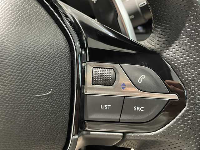 プジョー ３００８ GT ブルー HDi 愛知県 2020(令2)年 5.2万km 黒 純正ディスプレイオーディオ　/Ｂｌｕｅｔｏｏｔｈ　/ＡｐｐｌｅＣａｒＰｌａｙ　/ＡｎｄｒｏｉｄＡｕｔｏ　/バックカメラ　/パーキングセンサー　/ハーフレザー　/ＡＣＣ　/ＬＫＡ　/ＢＳＭ　/ドライブレコーダー　/ＥＴＣ/ウィンカーミラー/アイドリングストップ/プッシュスタート