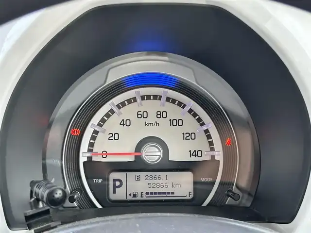 スズキ ハスラー F リミテッド 埼玉県 2017(平29)年 5.3万km クリスタルホワイトパール/ブラック2トーン KENWOODナビ/・MDV-D404BT/・バックカメラ/・ワンセグ/・CD/DVD/・Bluetooth/純正フロアマット/純正ドアバイザー/前席シートヒータ/横滑り防止/衝突軽減