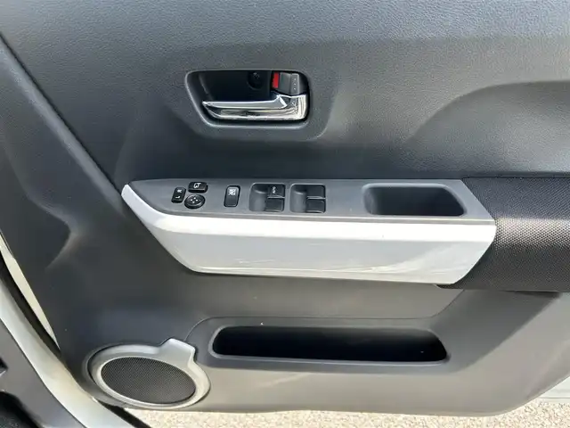 スズキ ハスラー F リミテッド 埼玉県 2017(平29)年 5.3万km クリスタルホワイトパール/ブラック2トーン KENWOODナビ/・MDV-D404BT/・バックカメラ/・ワンセグ/・CD/DVD/・Bluetooth/純正フロアマット/純正ドアバイザー/前席シートヒータ/横滑り防止/衝突軽減