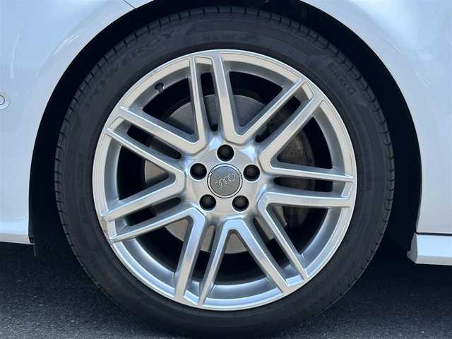アウディ Ａ７ SB 2.0 TFSI クワトロ S LINE P 福島県 2018(平30)年 6.6万km グレイシアホワイトメタリック マトリクスLED/パークアシストパッケージ/バック、フロントカメラ/BOSEサウンド/純正19AW/純正ナビ(CD/DVD/BT/SD/AUX/USB)/フルセグ/ステアリングスイッチ/パドルシフト/黒レザーシート/シートヒーター/パワーシート/パワーバックドア/クルーズコントロール/ETC/レインセンサー/オートホールド/シートヒーター/取扱説明書/保証書/スペアキー