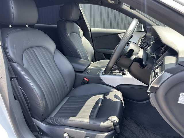 アウディ Ａ７ SB 2.0 TFSI クワトロ S LINE P 福島県 2018(平30)年 6.6万km グレイシアホワイトメタリック マトリクスLED/パークアシストパッケージ/バック、フロントカメラ/BOSEサウンド/純正19AW/純正ナビ(CD/DVD/BT/SD/AUX/USB)/フルセグ/ステアリングスイッチ/パドルシフト/黒レザーシート/シートヒーター/パワーシート/パワーバックドア/クルーズコントロール/ETC/レインセンサー/オートホールド/シートヒーター/取扱説明書/保証書/スペアキー