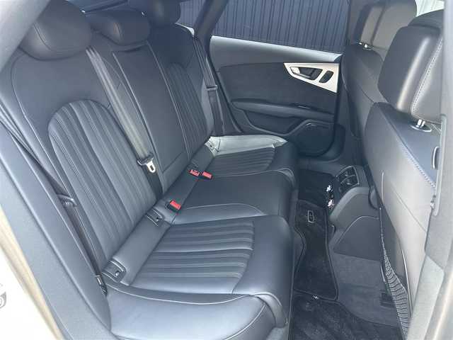 アウディ Ａ７ SB 2.0 TFSI クワトロ S LINE P 福島県 2018(平30)年 6.6万km グレイシアホワイトメタリック マトリクスLED/パークアシストパッケージ/バック、フロントカメラ/BOSEサウンド/純正19AW/純正ナビ(CD/DVD/BT/SD/AUX/USB)/フルセグ/ステアリングスイッチ/パドルシフト/黒レザーシート/シートヒーター/パワーシート/パワーバックドア/クルーズコントロール/ETC/レインセンサー/オートホールド/シートヒーター/取扱説明書/保証書/スペアキー