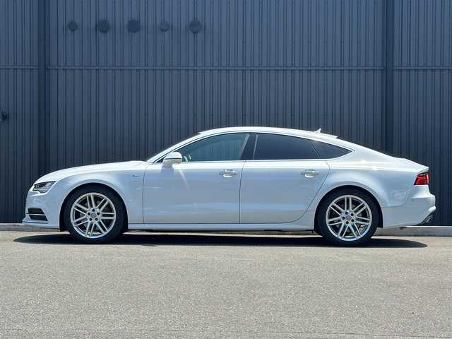 アウディ Ａ７ SB 2.0 TFSI クワトロ S LINE P 福島県 2018(平30)年 6.6万km グレイシアホワイトメタリック マトリクスLED/パークアシストパッケージ/バック、フロントカメラ/BOSEサウンド/純正19AW/純正ナビ(CD/DVD/BT/SD/AUX/USB)/フルセグ/ステアリングスイッチ/パドルシフト/黒レザーシート/シートヒーター/パワーシート/パワーバックドア/クルーズコントロール/ETC/レインセンサー/オートホールド/シートヒーター/取扱説明書/保証書/スペアキー