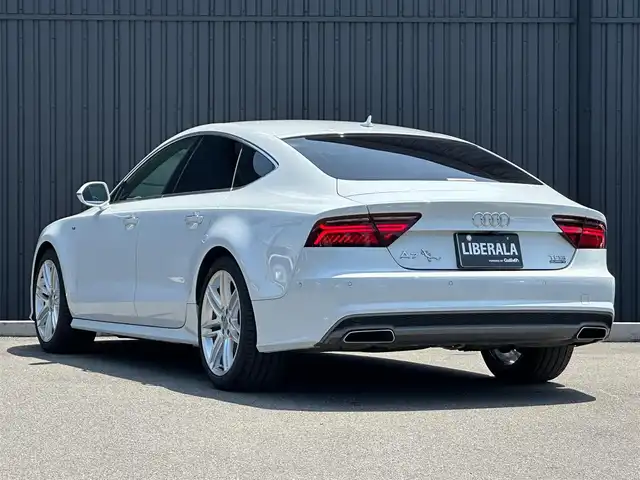 アウディ Ａ７ SB 2.0 TFSI クワトロ S LINE P 福島県 2018(平30)年 6.6万km グレイシアホワイトメタリック マトリクスLED/パークアシストパッケージ/バック、フロントカメラ/BOSEサウンド/純正19AW/純正ナビ(CD/DVD/BT/SD/AUX/USB)/フルセグ/ステアリングスイッチ/パドルシフト/黒レザーシート/シートヒーター/パワーシート/パワーバックドア/クルーズコントロール/ETC/レインセンサー/オートホールド/シートヒーター/取扱説明書/保証書/スペアキー