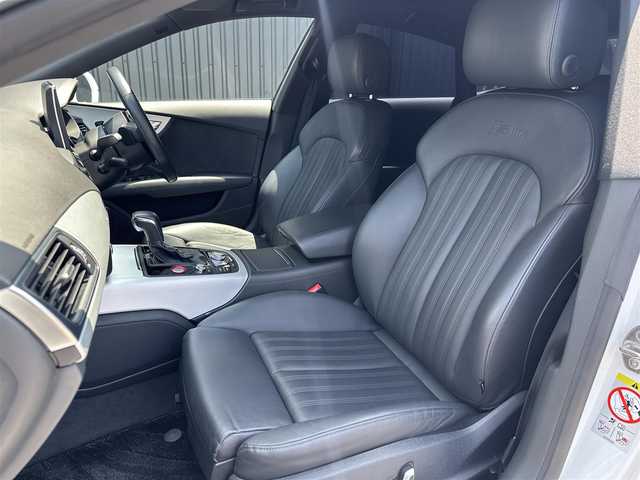 アウディ Ａ７ SB 2.0 TFSI クワトロ S LINE P 福島県 2018(平30)年 6.6万km グレイシアホワイトメタリック マトリクスLED/パークアシストパッケージ/バック、フロントカメラ/BOSEサウンド/純正19AW/純正ナビ(CD/DVD/BT/SD/AUX/USB)/フルセグ/ステアリングスイッチ/パドルシフト/黒レザーシート/シートヒーター/パワーシート/パワーバックドア/クルーズコントロール/ETC/レインセンサー/オートホールド/シートヒーター/取扱説明書/保証書/スペアキー