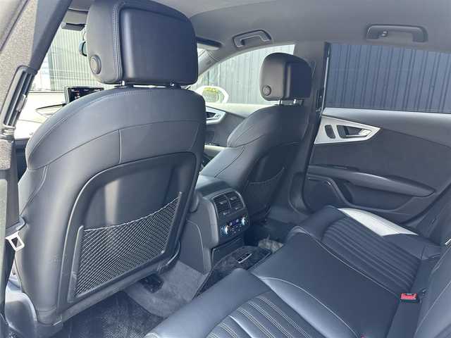 アウディ Ａ７ SB 2.0 TFSI クワトロ S LINE P 福島県 2018(平30)年 6.6万km グレイシアホワイトメタリック マトリクスLED/パークアシストパッケージ/バック、フロントカメラ/BOSEサウンド/純正19AW/純正ナビ(CD/DVD/BT/SD/AUX/USB)/フルセグ/ステアリングスイッチ/パドルシフト/黒レザーシート/シートヒーター/パワーシート/パワーバックドア/クルーズコントロール/ETC/レインセンサー/オートホールド/シートヒーター/取扱説明書/保証書/スペアキー
