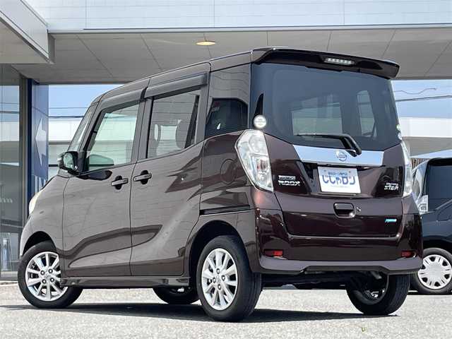 日産 デイズ ルークス HWS X Vセレ +SeftyⅡ 三重県 2014(平26)年 8.2万km モカブラウンP (株)IDOMが運営する【じしゃロン四日市店】の自社ローン専用車両になります。こちらは現金またはオートローンご利用時の価格です。自社ローンご希望の方は別途その旨お申付け下さい/社外SDナビ（CD/DVD/AM/FM）/フルセグTV/全方位カメラ/片側パワースライド/エンジンスタートボタン/スマートキー/純正14インチAW/純正フロアマット