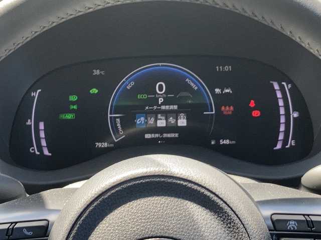 トヨタ ヤリスクロス ハイブリッド Z 佐賀県 2024(令6)年 0.8万km ブラック 純正ディスプレイオーディオ/ナビキット/パノラマミックビューモニター/プリクラッシュセーフティ/レーンディパーチャーアラート/オートハイビーム/アダプティブクルーズコントロール/クリアランスソナー/リアクロストラフィックアラート/ブラインドスポットモニター/ハーフレザーシート/シートヒーター/パワーシート/ステアリングヒーター/ステアリングスイッチ/電動パーキングブレーキ/オートブレーキホールド/プッシュスタート/スマートキー/LEDヘッドライト/純正アルミホイール