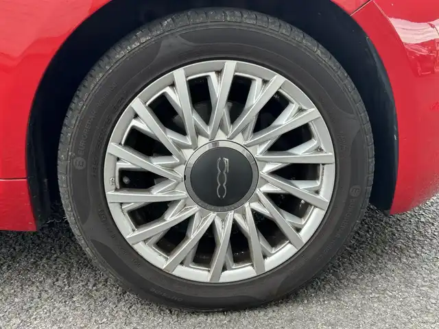 フィアット ５００Ｃ ツインエア ラウンジ 大分県 2020(令2)年 8.6万km 赤 ワンオーナー/純正ディスプレイオーディオ/Bluetooth/ラジオ/beatsサウンドシステム/ETC/革巻きステアリング/ステアリングスイッチ/社外フロアマット/ハーフレザーシート/シガーソケット/USB端子