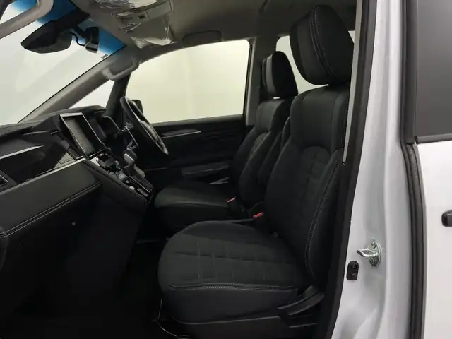 三菱 デリカＤ：５ シャモニー 新潟県 2025(令7)年 0.1千km パールⅡ 4WD/e-Assist/マルチアラウンドモニター/両側パワースライドドア/パワーバックドア/レーダークルーズコントロール/LEDオートライト/ハーフレザーシート/シートヒーター/純正18インチアルミホイール/パドルシフト/レーンキープアシスト/ブラインドスポットウォーニング/ステアリングヒーター/電格ミラー/ウィンカーミラー/スマートキー