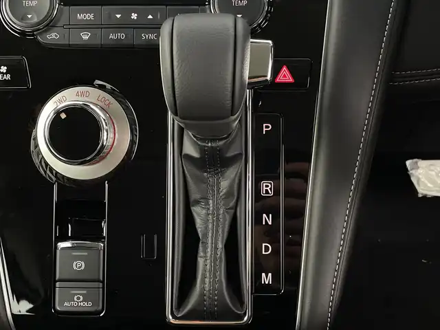 三菱 デリカＤ：５ シャモニー 新潟県 2025(令7)年 0.1千km パールⅡ 4WD/e-Assist/マルチアラウンドモニター/両側パワースライドドア/パワーバックドア/レーダークルーズコントロール/LEDオートライト/ハーフレザーシート/シートヒーター/純正18インチアルミホイール/パドルシフト/レーンキープアシスト/ブラインドスポットウォーニング/ステアリングヒーター/電格ミラー/ウィンカーミラー/スマートキー