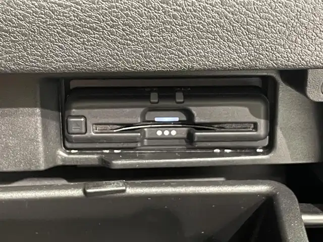 日産 セレナ e－パワー ハイウェイスター V 愛知県 2019(令1)年 5.9万km マルーンレッド 純正１０インチナビ登録時地図SDなし/（Bluetooth/FM/AM/フルセグTV/SD/CD・DVD再生）/アラウンドビュモニター　/プロパイロット　/衝突軽減ブレーキ　/両側パワースライドドア　/ビルトインＥＴＣ　/ブランドスポットモニター　/ドライブレコーダー　/ソナー/ＬＥＤヘッドライト/LEDフォグランプ/プッシュスタート　/　　-スマートキー/純正フロアマット/純正16インチAW/後席サンバイザー