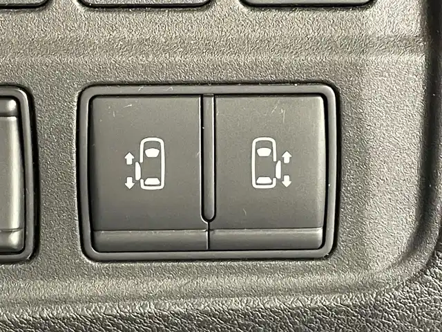 日産 セレナ e－パワー ハイウェイスター V 愛知県 2019(令1)年 5.9万km マルーンレッド 純正１０インチナビ登録時地図SDなし/（Bluetooth/FM/AM/フルセグTV/SD/CD・DVD再生）/アラウンドビュモニター　/プロパイロット　/衝突軽減ブレーキ　/両側パワースライドドア　/ビルトインＥＴＣ　/ブランドスポットモニター　/ドライブレコーダー　/ソナー/ＬＥＤヘッドライト/LEDフォグランプ/プッシュスタート　/　　-スマートキー/純正フロアマット/純正16インチAW/後席サンバイザー