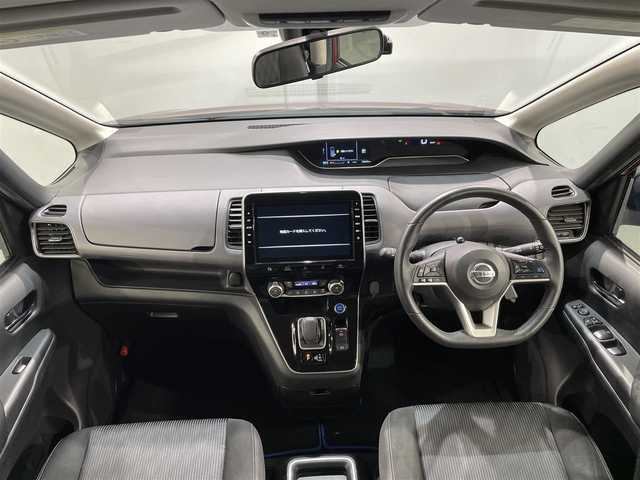 日産 セレナ e－パワー ハイウェイスター V 愛知県 2019(令1)年 5.9万km マルーンレッド 純正１０インチナビ登録時地図SDなし/（Bluetooth/FM/AM/フルセグTV/SD/CD・DVD再生）/アラウンドビュモニター　/プロパイロット　/衝突軽減ブレーキ　/両側パワースライドドア　/ビルトインＥＴＣ　/ブランドスポットモニター　/ドライブレコーダー　/ソナー/ＬＥＤヘッドライト/LEDフォグランプ/プッシュスタート　/　　-スマートキー/純正フロアマット/純正16インチAW/後席サンバイザー