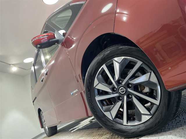 日産 セレナ e－パワー ハイウェイスター V 愛知県 2019(令1)年 5.9万km マルーンレッド 純正１０インチナビ登録時地図SDなし/（Bluetooth/FM/AM/フルセグTV/SD/CD・DVD再生）/アラウンドビュモニター　/プロパイロット　/衝突軽減ブレーキ　/両側パワースライドドア　/ビルトインＥＴＣ　/ブランドスポットモニター　/ドライブレコーダー　/ソナー/ＬＥＤヘッドライト/LEDフォグランプ/プッシュスタート　/　　-スマートキー/純正フロアマット/純正16インチAW/後席サンバイザー