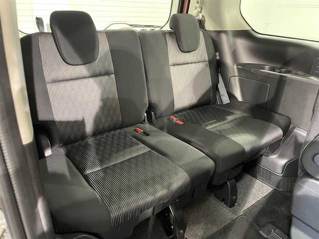 日産 セレナ e－パワー ハイウェイスター V 愛知県 2019(令1)年 5.9万km マルーンレッド 純正１０インチナビ登録時地図SDなし/（Bluetooth/FM/AM/フルセグTV/SD/CD・DVD再生）/アラウンドビュモニター　/プロパイロット　/衝突軽減ブレーキ　/両側パワースライドドア　/ビルトインＥＴＣ　/ブランドスポットモニター　/ドライブレコーダー　/ソナー/ＬＥＤヘッドライト/LEDフォグランプ/プッシュスタート　/　　-スマートキー/純正フロアマット/純正16インチAW/後席サンバイザー