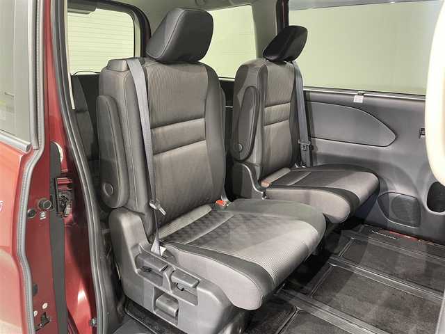 日産 セレナ e－パワー ハイウェイスター V 愛知県 2019(令1)年 5.9万km マルーンレッド 純正１０インチナビ登録時地図SDなし/（Bluetooth/FM/AM/フルセグTV/SD/CD・DVD再生）/アラウンドビュモニター　/プロパイロット　/衝突軽減ブレーキ　/両側パワースライドドア　/ビルトインＥＴＣ　/ブランドスポットモニター　/ドライブレコーダー　/ソナー/ＬＥＤヘッドライト/LEDフォグランプ/プッシュスタート　/　　-スマートキー/純正フロアマット/純正16インチAW/後席サンバイザー