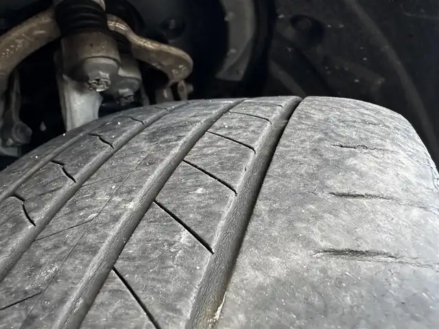 トヨタ クラウン ハイブリッド RS アドバンス 宮城県 2020(令2)年 9.5万km ホワイトパールクリスタルシャイン レザーシートパッケージ/・黒革シート/・シートベンチレーション/ムーンルーフ/デジタルインナーミラー/＝＝＝/セーフティセンス/・プリクラッシュセーフティ/・レーントレーシングアシスト/・レーダークルーズコントロール/・オートマチックハイビーム/・ロードサインアシスト/・先行車発進告知機能/ブラインドスポットモニター/リアクロストラフィックオートブレーキ/リアクロストラフィックアラート/純正ナビ/・CD/DVD/・Bluetooth/・フルセグTV/バックカメラ/ビルトインETC/ドライブレコーダー/AC100V/100Wコンセント/パワーシート/シートヒーター/ステアリグヒーター/革巻きステアリング/ステアリングスイッチ/パドルシフト/電動パーキングブレーキ/ブレーキホールド/3眼LEDヘッドランプ/シーケンシャルターンランプ/フォグランプ/オートライト/スマートキー＆プッシュスタート/スペアキー/電動格納ミラー/純正18インチAW/純正フロアマット/W/サイド/カーテンエアバッグ