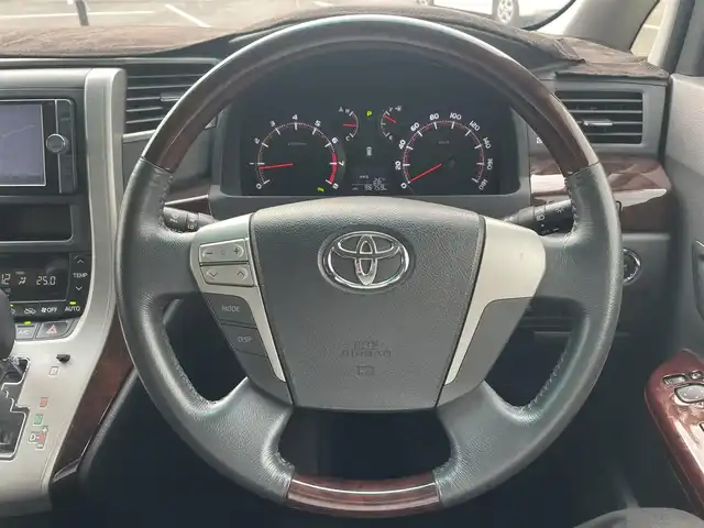 トヨタ ヴェルファイア 2．4Z 茨城県 2014(平26)年 9.7万km ボルドーマイカメタリック 社外ナビ/フリップダウンモニター/バックカメラ/スペアキー/両側パワースライドドア/フロアマット純正/コーナーセンサー/スタッドレスタイヤ付き/ETC
