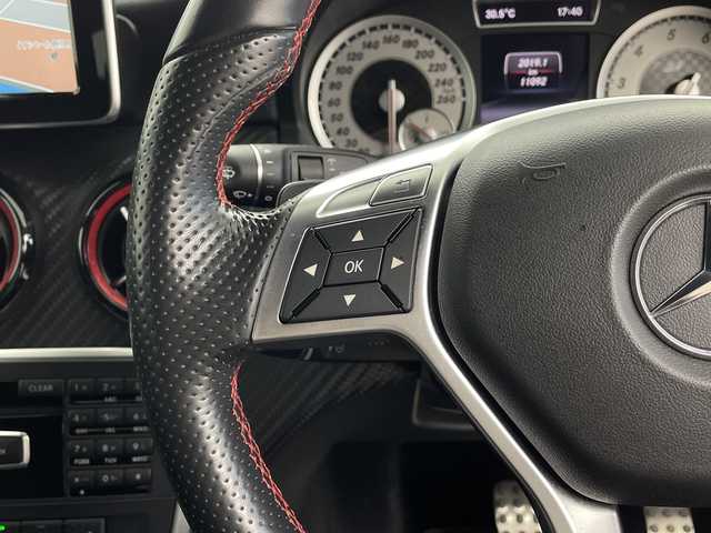 メルセデス・ベンツ Ａ２５０ シュポルト 4MATIC 鹿児島県 2014(平26)年 1.1万km コスモスブラック ワンオーナー/メーカーナビ/(BT/CD/AM/FM/フルセグTV)/バックカメラ/前後コーナーセンサー/パドルシフト/前席シートヒーター/前席パワーシート/シートメモリー/レザーシート/衝突軽減ブレーキ/４WD/ターボ/ETC/純正18インチアルミホイール/純正フロアマット/保証書/取扱説明書