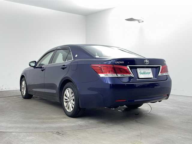 トヨタ クラウン ロイヤル ロイヤル 兵庫県 2013(平25)年 8.3万km ダークブルーマイカ ・純正HDＤナビ（フルセグ・ＢＴ・ＤＶＤ・ＣＤ・ＨＤＤ）/・バックカメラ/・クルーズコントロール/・ビルトインＥＴＣ/・ドライブレコーダー/・ＬＥＤオートライト/・フォグランプ/・ＭＴモード付ＡＴ/・ステアリングリモコン/・オールオートパワーウィンドウ/・純正16インチアルミホイール/・フロアマット/・横滑り防止/・スマートキー/・プッシュスタート/・Ｗ＋サイドエアバック/・カーテンエアバック/・電動格納ミラー/・ウインカーミラー