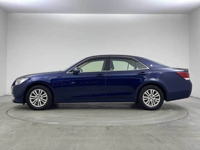 トヨタ クラウン ロイヤル ロイヤル 兵庫県 2013(平25)年 8.3万km ダークブルーマイカ ・純正HDＤナビ（フルセグ・ＢＴ・ＤＶＤ・ＣＤ・ＨＤＤ）/・バックカメラ/・クルーズコントロール/・ビルトインＥＴＣ/・ドライブレコーダー/・ＬＥＤオートライト/・フォグランプ/・ＭＴモード付ＡＴ/・ステアリングリモコン/・オールオートパワーウィンドウ/・純正16インチアルミホイール/・フロアマット/・横滑り防止/・スマートキー/・プッシュスタート/・Ｗ＋サイドエアバック/・カーテンエアバック/・電動格納ミラー/・ウインカーミラー