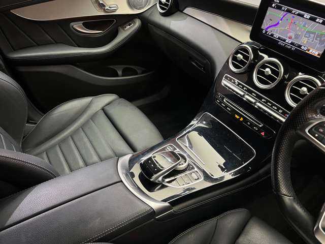メルセデス・ベンツ ＧＬＣ２２０ d 4マチック クーペ スポーツ 本革 千葉県 2017(平29)年 6.6万km 紺 パノラマSR　/Burmesterサウンド　/黒革シート　/ACC　/ナビ　/TV　/360°Bluetooth接続　/HUD　/シートヒーター　/電動リアゲート　/アクティブパーキング　/アンビエントライト　/衝突軽減B　/BSM　/LKA　/ETC　/ドラレコ