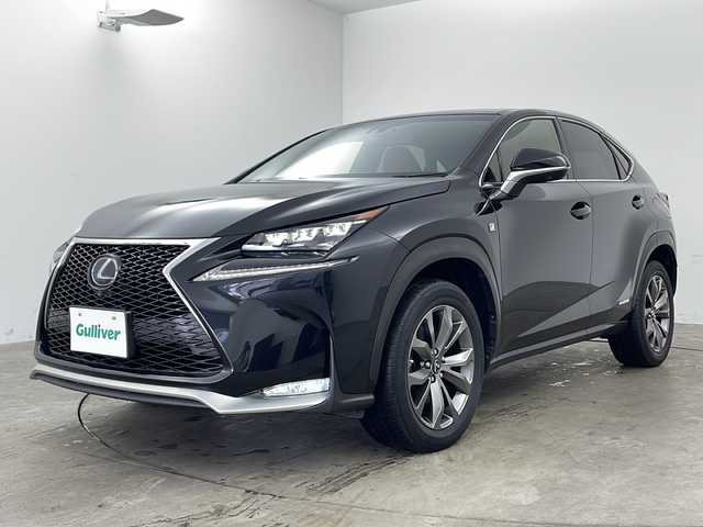 レクサス ＮＸ 300h Fスポーツ 兵庫県 2016(平28)年 4.3万km グラファイトブラックガラスフレーク ・LEXUSsafety/・プリクラッシュセーフティ/・レーンディパチャーアラート/・レーダークルーズコントロール/・オートハイビーム/・三眼LEDライト/・クリアランスソナー/・純正ナビ/CD/DVD/Blu-ray/USB/TV/・パノラミックビューモニター/・ビルトインETC2.0/・ブラインドスポットモニター/・パワーバックドア/・パドルシフト/・革巻きステアリング/・ステアリングスイッチ/・本革シート/・前席シートヒーター/・前席ベンチレーション/・前方ドライブレコーダー/・純正１８インチアルミホイール/・純正フロアマット