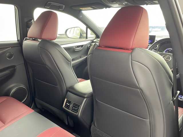 レクサス ＮＸ 300h Fスポーツ 兵庫県 2016(平28)年 4.3万km グラファイトブラックガラスフレーク ・LEXUSsafety/・プリクラッシュセーフティ/・レーンディパチャーアラート/・レーダークルーズコントロール/・オートハイビーム/・三眼LEDライト/・クリアランスソナー/・純正ナビ/CD/DVD/Blu-ray/USB/TV/・パノラミックビューモニター/・ビルトインETC2.0/・ブラインドスポットモニター/・パワーバックドア/・パドルシフト/・革巻きステアリング/・ステアリングスイッチ/・本革シート/・前席シートヒーター/・前席ベンチレーション/・前方ドライブレコーダー/・純正１８インチアルミホイール/・純正フロアマット