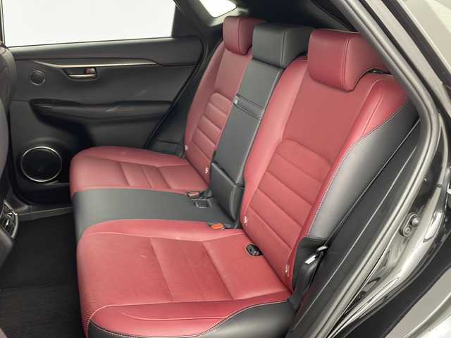 レクサス ＮＸ 300h Fスポーツ 兵庫県 2016(平28)年 4.3万km グラファイトブラックガラスフレーク ・LEXUSsafety/・プリクラッシュセーフティ/・レーンディパチャーアラート/・レーダークルーズコントロール/・オートハイビーム/・三眼LEDライト/・クリアランスソナー/・純正ナビ/CD/DVD/Blu-ray/USB/TV/・パノラミックビューモニター/・ビルトインETC2.0/・ブラインドスポットモニター/・パワーバックドア/・パドルシフト/・革巻きステアリング/・ステアリングスイッチ/・本革シート/・前席シートヒーター/・前席ベンチレーション/・前方ドライブレコーダー/・純正１８インチアルミホイール/・純正フロアマット
