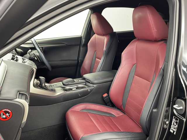 レクサス ＮＸ 300h Fスポーツ 兵庫県 2016(平28)年 4.3万km グラファイトブラックガラスフレーク ・LEXUSsafety/・プリクラッシュセーフティ/・レーンディパチャーアラート/・レーダークルーズコントロール/・オートハイビーム/・三眼LEDライト/・クリアランスソナー/・純正ナビ/CD/DVD/Blu-ray/USB/TV/・パノラミックビューモニター/・ビルトインETC2.0/・ブラインドスポットモニター/・パワーバックドア/・パドルシフト/・革巻きステアリング/・ステアリングスイッチ/・本革シート/・前席シートヒーター/・前席ベンチレーション/・前方ドライブレコーダー/・純正１８インチアルミホイール/・純正フロアマット