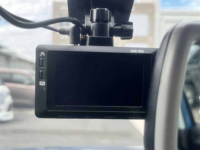 フォルクスワーゲン ゴルフ ヴァリアント TSI コンフォートライン 島根県 2015(平27)年 10.5万km 青 純正メモリナビTV/ＤＶＤ再生　/Ｂｌｕｅｔｏｏｔｈ　/ビルトインＥＴＣ　/前後ドライブレコーダー　/アイドリングストップ/後方コーナーセンサー/純正フォグランプ　/オートライト　/スペアキー1本/純正フロアマット　/純正１６インチアルミホイール