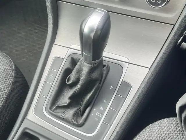 フォルクスワーゲン ゴルフ ヴァリアント TSI コンフォートライン 島根県 2015(平27)年 10.5万km 青 純正メモリナビTV/ＤＶＤ再生　/Ｂｌｕｅｔｏｏｔｈ　/ビルトインＥＴＣ　/前後ドライブレコーダー　/アイドリングストップ/後方コーナーセンサー/純正フォグランプ　/オートライト　/スペアキー1本/純正フロアマット　/純正１６インチアルミホイール