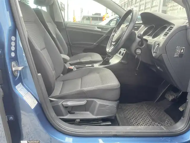 フォルクスワーゲン ゴルフ ヴァリアント TSI コンフォートライン 島根県 2015(平27)年 10.5万km 青 純正メモリナビTV/ＤＶＤ再生　/Ｂｌｕｅｔｏｏｔｈ　/ビルトインＥＴＣ　/前後ドライブレコーダー　/アイドリングストップ/後方コーナーセンサー/純正フォグランプ　/オートライト　/スペアキー1本/純正フロアマット　/純正１６インチアルミホイール