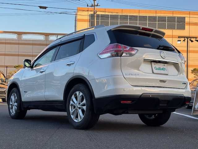 日産 エクストレイル ハイブリッド 20X エマージェンシーブレーキ 宮城県 2016(平28)年 15.3万km ブリリアントホワイトパール 登録時走行距離153005km/純正SDナビ/iPod・SD・FM・AM・TV・USB・Bluetooth・CD・DVD/クリアランスソナー/ダウンヒルアシストコントロール/シートヒーター/ビルトインETC/パワーステアリング/横滑り防止装置/エマージェンシーブレーキ/ルーフレール/コーナーセンサー/純正LEDヘッドライト/AAC/オートライト/純正アルミホイール/純正ドアバイザー/パワーウインドウ