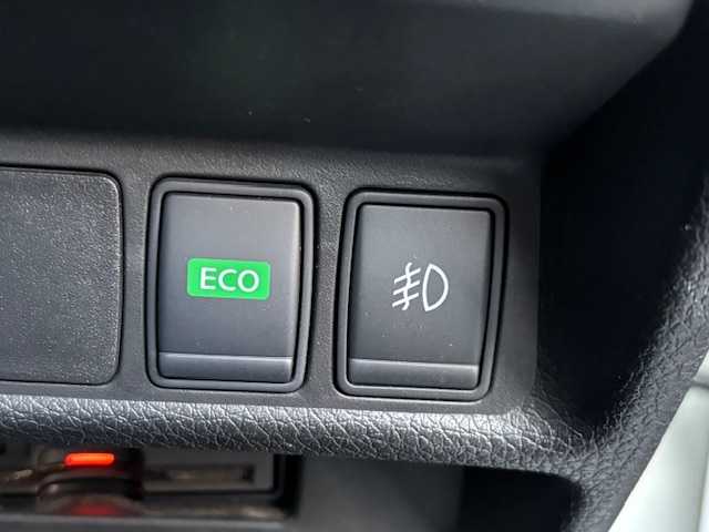 日産 エクストレイル ハイブリッド 20X エマージェンシーブレーキ 宮城県 2016(平28)年 15.3万km ブリリアントホワイトパール 登録時走行距離153005km/純正SDナビ/iPod・SD・FM・AM・TV・USB・Bluetooth・CD・DVD/クリアランスソナー/ダウンヒルアシストコントロール/シートヒーター/ビルトインETC/パワーステアリング/横滑り防止装置/エマージェンシーブレーキ/ルーフレール/コーナーセンサー/純正LEDヘッドライト/AAC/オートライト/純正アルミホイール/純正ドアバイザー/パワーウインドウ