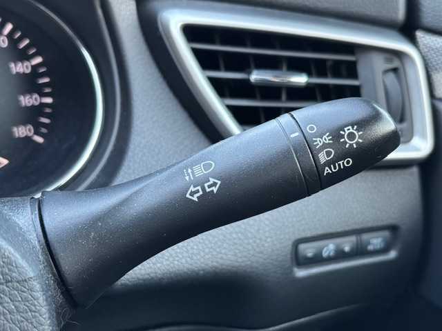 日産 エクストレイル ハイブリッド 20X エマージェンシーブレーキ 宮城県 2016(平28)年 15.3万km ブリリアントホワイトパール 登録時走行距離153005km/純正SDナビ/iPod・SD・FM・AM・TV・USB・Bluetooth・CD・DVD/クリアランスソナー/ダウンヒルアシストコントロール/シートヒーター/ビルトインETC/パワーステアリング/横滑り防止装置/エマージェンシーブレーキ/ルーフレール/コーナーセンサー/純正LEDヘッドライト/AAC/オートライト/純正アルミホイール/純正ドアバイザー/パワーウインドウ