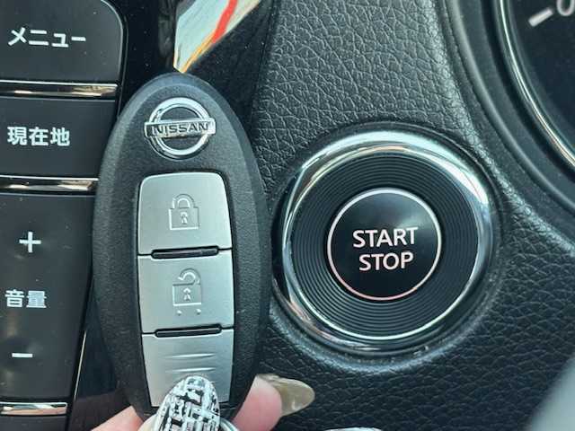 日産 エクストレイル ハイブリッド 20X エマージェンシーブレーキ 宮城県 2016(平28)年 15.3万km ブリリアントホワイトパール 登録時走行距離153005km/純正SDナビ/iPod・SD・FM・AM・TV・USB・Bluetooth・CD・DVD/クリアランスソナー/ダウンヒルアシストコントロール/シートヒーター/ビルトインETC/パワーステアリング/横滑り防止装置/エマージェンシーブレーキ/ルーフレール/コーナーセンサー/純正LEDヘッドライト/AAC/オートライト/純正アルミホイール/純正ドアバイザー/パワーウインドウ