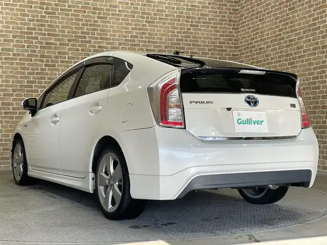 トヨタ プリウス G ツーリングセレクション 岩手県 2013(平25)年 13万km ホワイトパールクリスタルシャイン 寒冷地仕様/クルーズコントロール/横滑り防止装置/純正ナビ/フルセグTV/バックカメラ/ETC/運転席パワーシート/オートライト/LEDヘッドランプ/純正アルミホイール