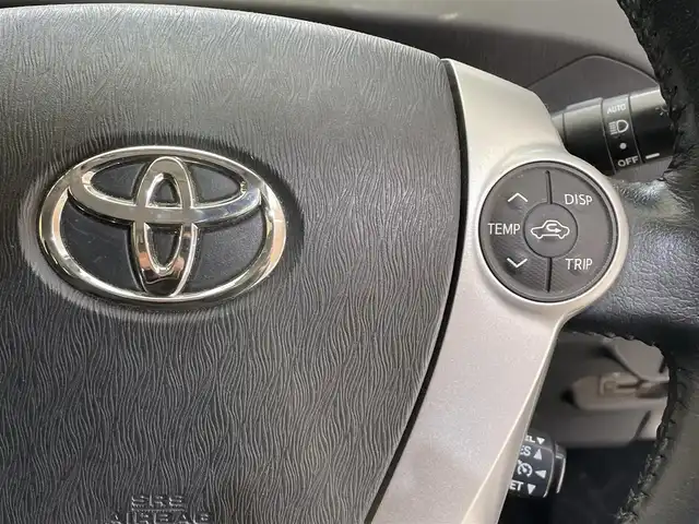 トヨタ プリウス G ツーリングセレクション 岩手県 2013(平25)年 13万km ホワイトパールクリスタルシャイン 寒冷地仕様/クルーズコントロール/横滑り防止装置/純正ナビ/フルセグTV/バックカメラ/ETC/運転席パワーシート/オートライト/LEDヘッドランプ/純正アルミホイール