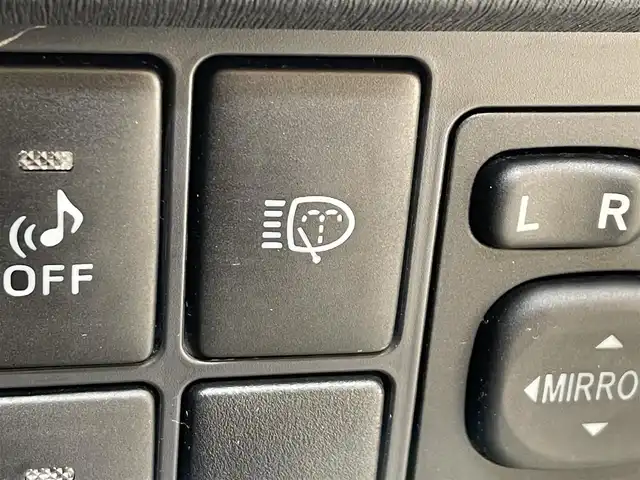 トヨタ プリウス G ツーリングセレクション 岩手県 2013(平25)年 13万km ホワイトパールクリスタルシャイン 寒冷地仕様/クルーズコントロール/横滑り防止装置/純正ナビ/フルセグTV/バックカメラ/ETC/運転席パワーシート/オートライト/LEDヘッドランプ/純正アルミホイール