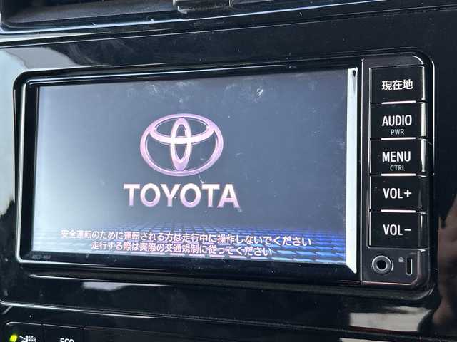 トヨタ プリウス S ツーリングセレクション 神奈川県 2016(平28)年 5.1万km ホワイトパールクリスタルシャイン 純正SDナビ【NSCD-W66】/AM　FM　ワンセグ　CD　AUX　Bluetooth/バックカメラ/モデリスタエアロ/トヨタセーフティセンスP/レーダークルーズコントロール/合皮革シート/前席シートヒーター/ビルトインETC/革巻きステアリング/ステアリングリモコン/スマートキー×2/純正フロアマット/トノカバー/ISOFIX対応/LEDヘッドライト/フォグランプ/純正17インチアルミ/レーンディパーチャーアラート/プリクラッシュセーフティシステム/オートマチックハイビーム/ふらつき検知