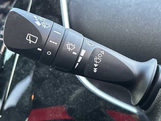 トヨタ プリウス S ツーリングセレクション 神奈川県 2016(平28)年 5.1万km ホワイトパールクリスタルシャイン 純正SDナビ【NSCD-W66】/AM　FM　ワンセグ　CD　AUX　Bluetooth/バックカメラ/モデリスタエアロ/トヨタセーフティセンスP/レーダークルーズコントロール/合皮革シート/前席シートヒーター/ビルトインETC/革巻きステアリング/ステアリングリモコン/スマートキー×2/純正フロアマット/トノカバー/ISOFIX対応/LEDヘッドライト/フォグランプ/純正17インチアルミ/レーンディパーチャーアラート/プリクラッシュセーフティシステム/オートマチックハイビーム/ふらつき検知