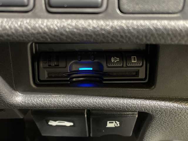 日産 エクストレイル 20Xi 愛媛県 2019(令1)年 7.2万km ブリリアントホワイトパール 純正9インチナビ（ＭＭ５１８Ｄ－Ｌ）/フルセグＴＶ　Bluetooth DVD　ブルーレイ/プロパイロット/アラウンドビューモニター/デジタルインナーミラー/ブラインドスポットモニター/コーナーセンサー/ＬＥＤヘッドライト/ＬＥＤライト/パワーバックドア/ＥＴＣ/ＴＶキャンセラー/電子パーキング/ドライブレコーダー（2DR043）