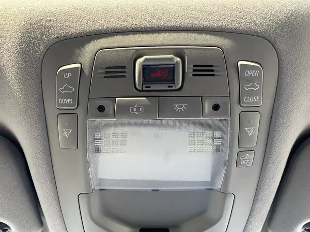 トヨタ クラウン ハイブリッド アスリートS 大分県 2013(平25)年 8万km ホワイトパールクリスタルシャイン ・ナビ(HDD/USB/BT/CD/DVD)/・バックカメラ/・フルセグテレビ/・サンルーフ/・レーダークルーズコントロール/・ドライブレコーダー/・ETC/・シートヒーター/・パワーシート/・ステアリングヒーター/・ステアリングリモコン/・MTモード付きAT/・スマートキー/・プッシュスタートボタン