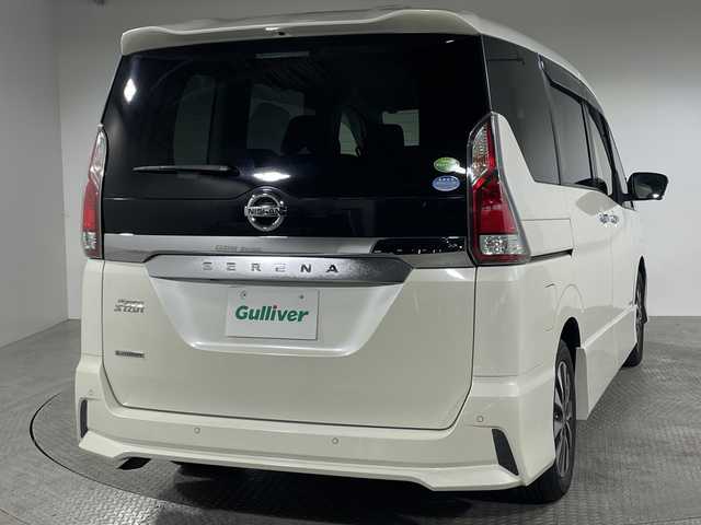 日産 セレナ ハイウェイスターVセレクションⅡ 神奈川県 2018(平30)年 6.7万km ブリリアントホワイトパール 純正9インチナビ/（CD/DVD/フルセグTV/Bluetooth）/全方位カメラ/純正フリップダウンモニター/前後コーナーセンサー/セーフティパックA/エマージェンシーブレーキ/クルーズコントロール/ETC/両側パワースライドドア/LEDヘッドライト/オートライト/スマートキー/プッシュスタート/ステアリングスイッチ/純正16インチAW/フロアマット