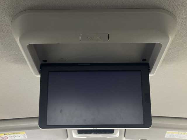 日産 セレナ ハイウェイスターVセレクションⅡ 神奈川県 2018(平30)年 6.7万km ブリリアントホワイトパール 純正9インチナビ/（CD/DVD/フルセグTV/Bluetooth）/全方位カメラ/純正フリップダウンモニター/前後コーナーセンサー/セーフティパックA/エマージェンシーブレーキ/クルーズコントロール/ETC/両側パワースライドドア/LEDヘッドライト/オートライト/スマートキー/プッシュスタート/ステアリングスイッチ/純正16インチAW/フロアマット